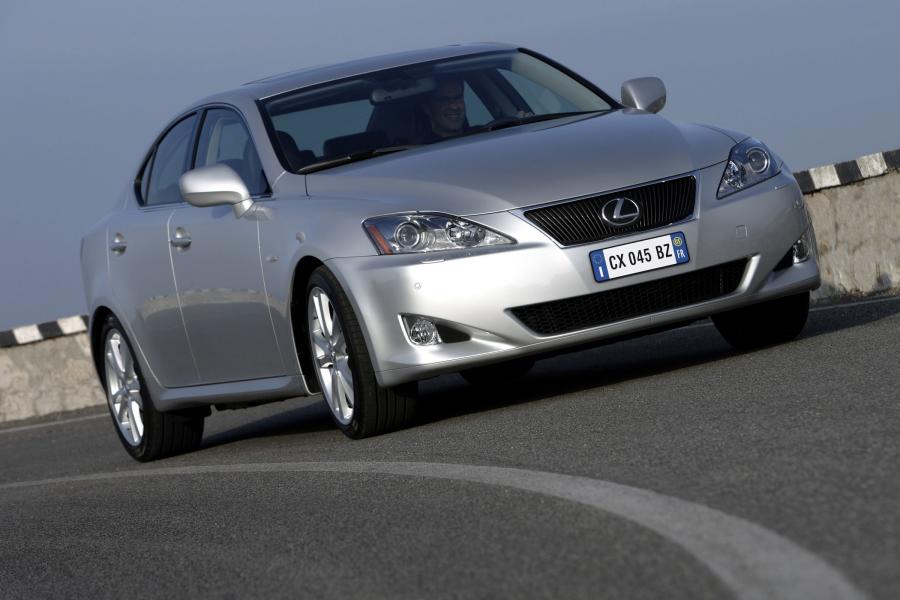  Lexus IS250 2005 года  (фото 27 из 141)